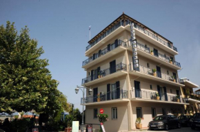  Hotel Dhiethnes  Захаро